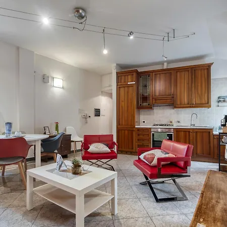 Cozy In The Heart Of Apartment