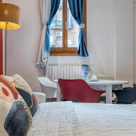 Cozy In The Heart Of Apartment